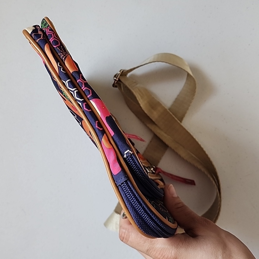 Lily Bloom Elephant Geometric Crossbody - Picture 6 of 11